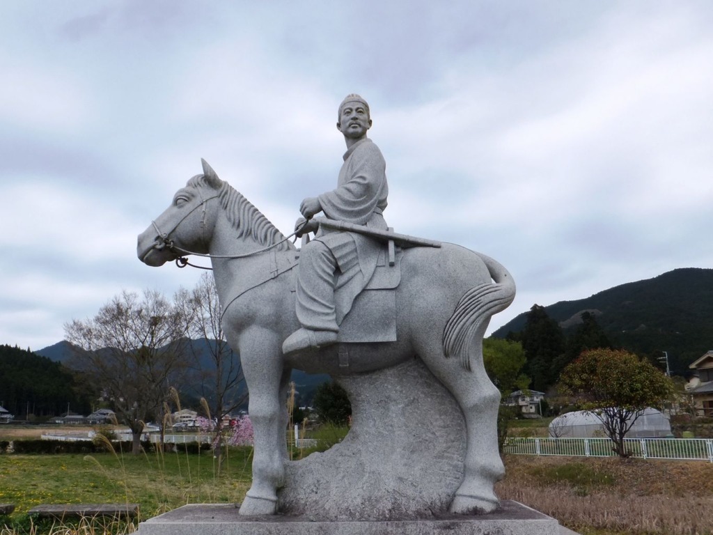 油絵 日下常由作 F6号 山辺の道 巻向山の賦 萬葉集 柿本人麻呂歌集 秋山の黄葉を茂み迷いぬる〈巻二・二〇八〉柿本人麻呂 | 電子